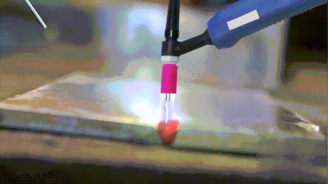 640?wx_fmt=gif&tp=webp&wxfrom=5&wx_lazy=1.gif