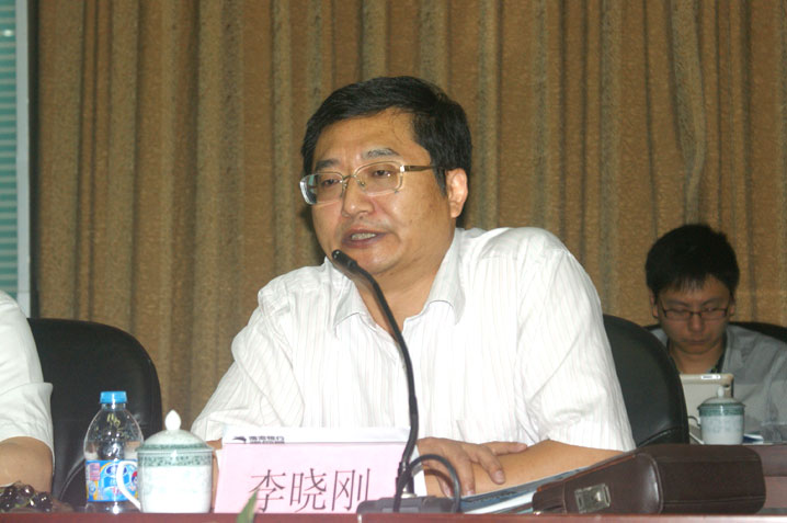 中国腐蚀与防护学会秘书长李晓刚教授（摄影：赵泽南）