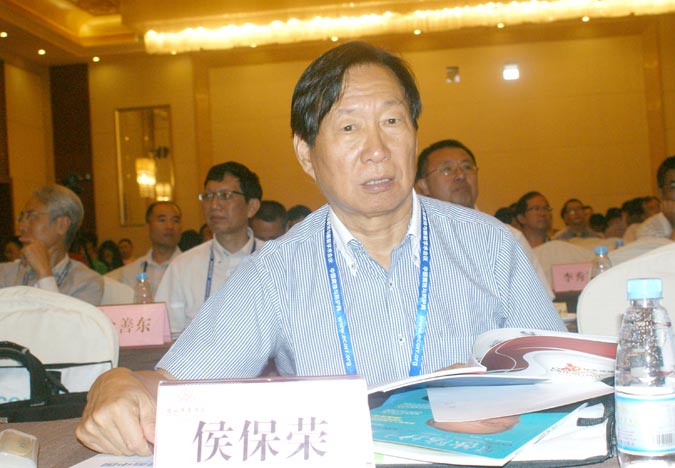 中国科学院海洋研究所、中国工程院侯保荣院士